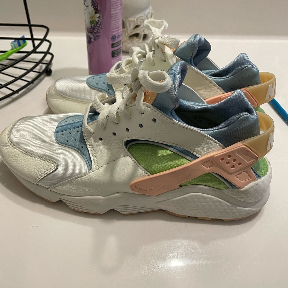 Nike Multicolor Sneakers